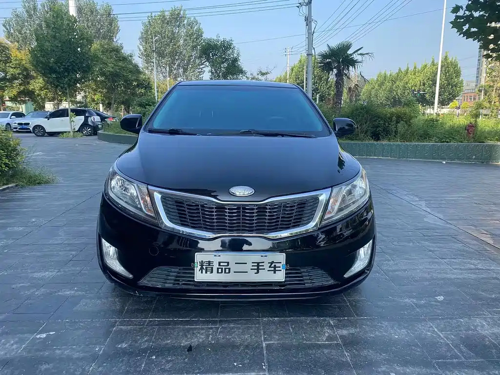 KIA K2 2011
