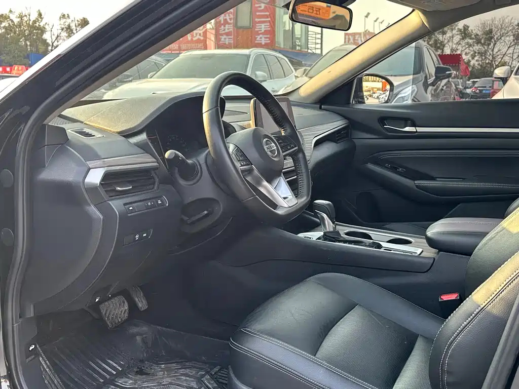 NISSAN TEANA 2021