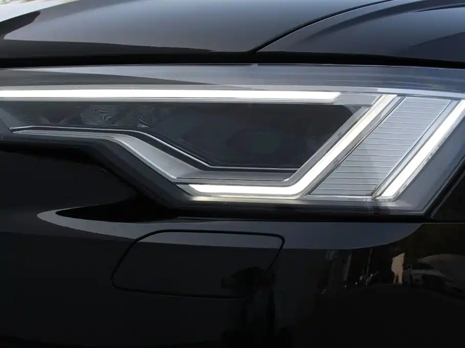 AUDI A6L 2023