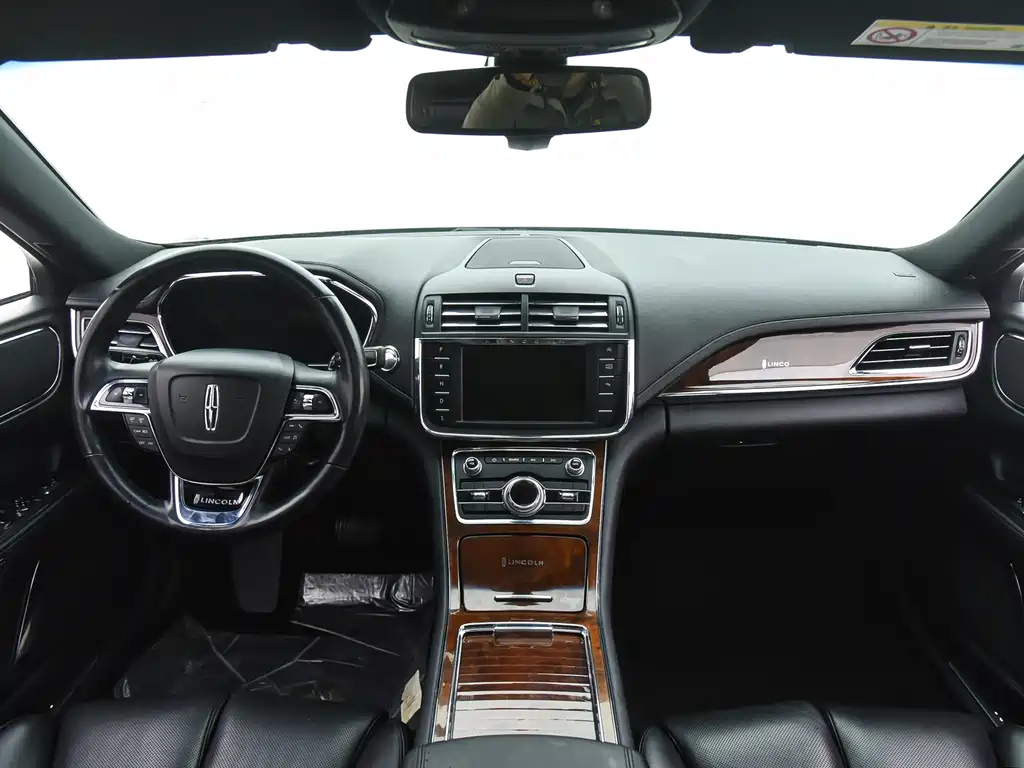 LINCOLN CONTINENTAL 2021