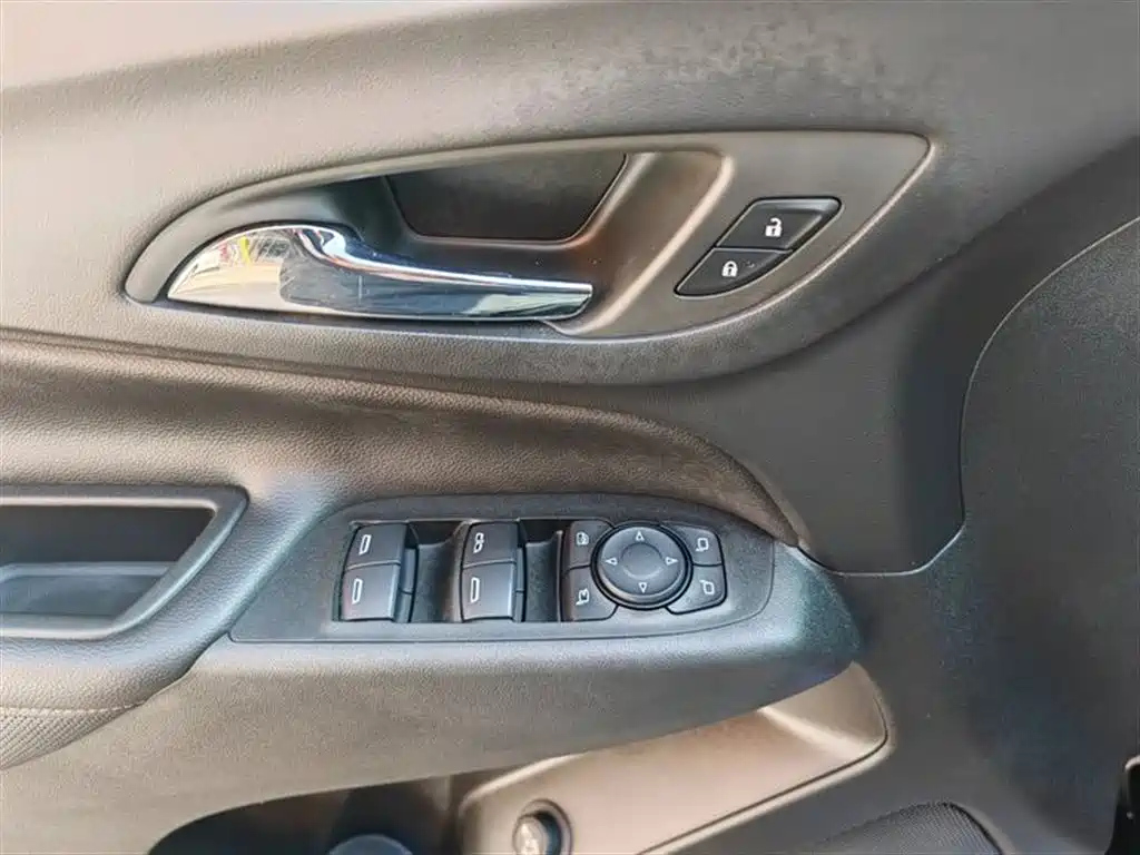 CHEVROLET EXPLORER 2020