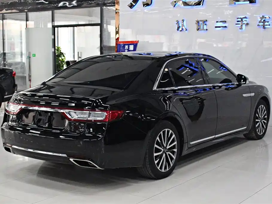 LINCOLN CONTINENTAL 2017