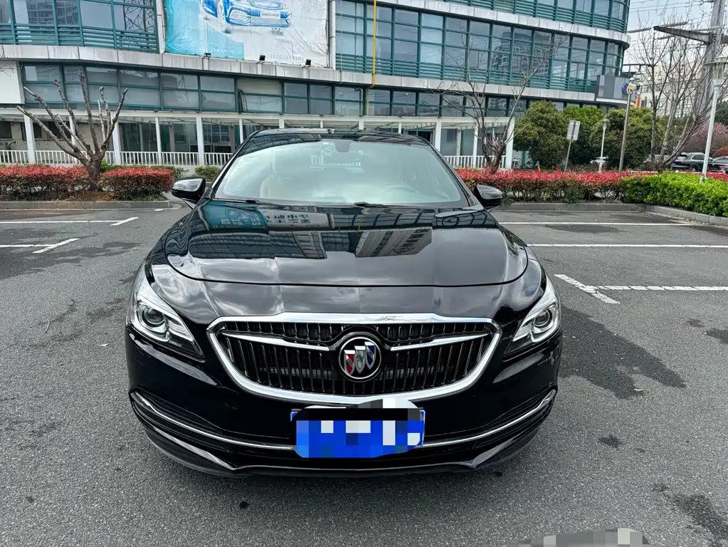 BUICK LACROSSE 2017