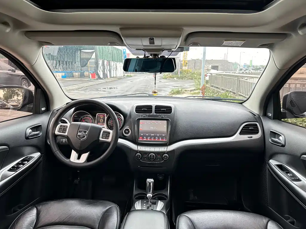 DODGE JCUV 2014