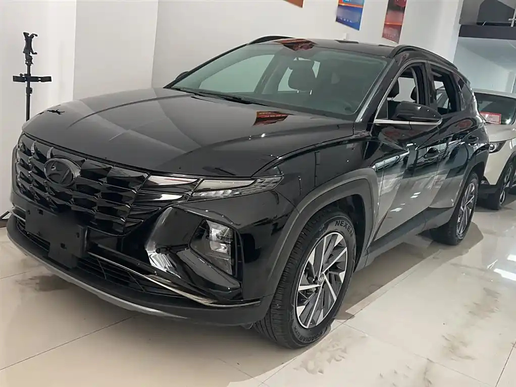 HYUNDAI TUCSON 2023