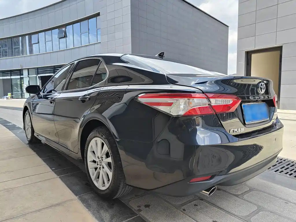TOYOTA CAMRY 2022