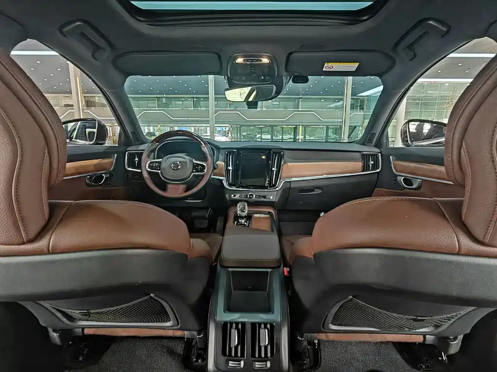 VOLVO S90 2021