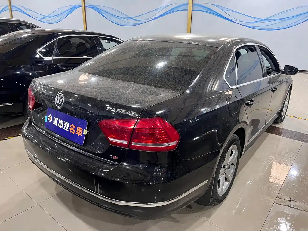 VOLKSWAGEN PASSAT 2015