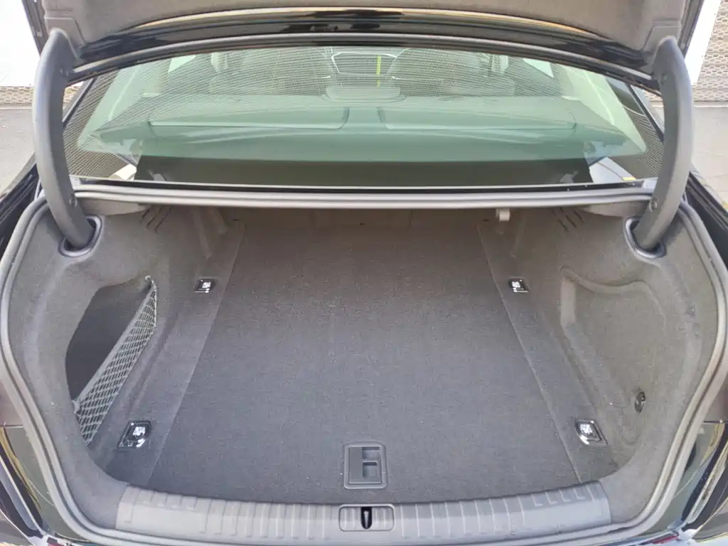 AUDI A6L 2023