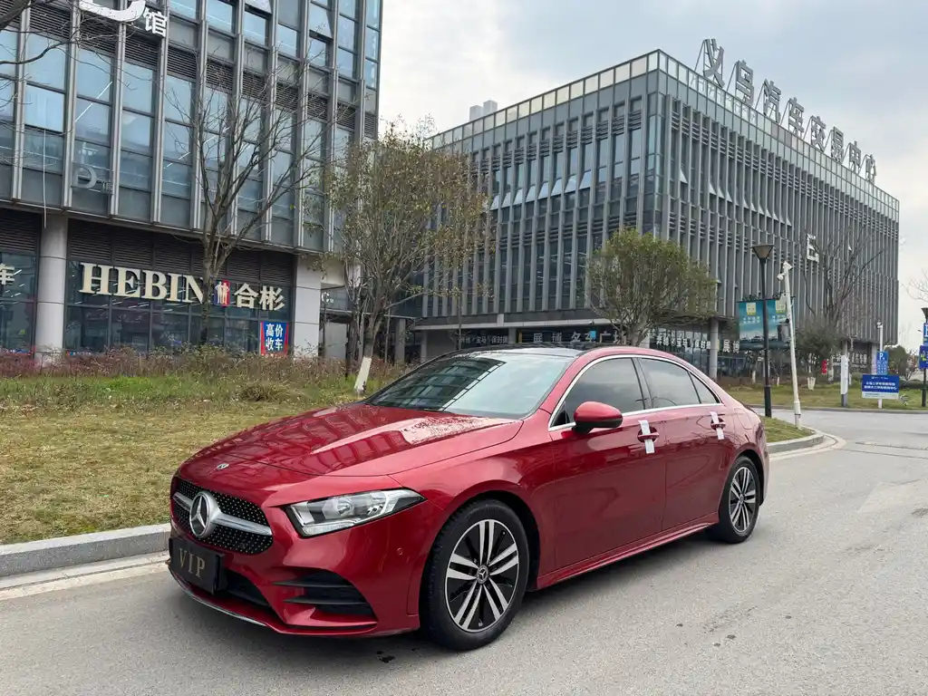 MERCEDES BENZ A-CLASS 2019