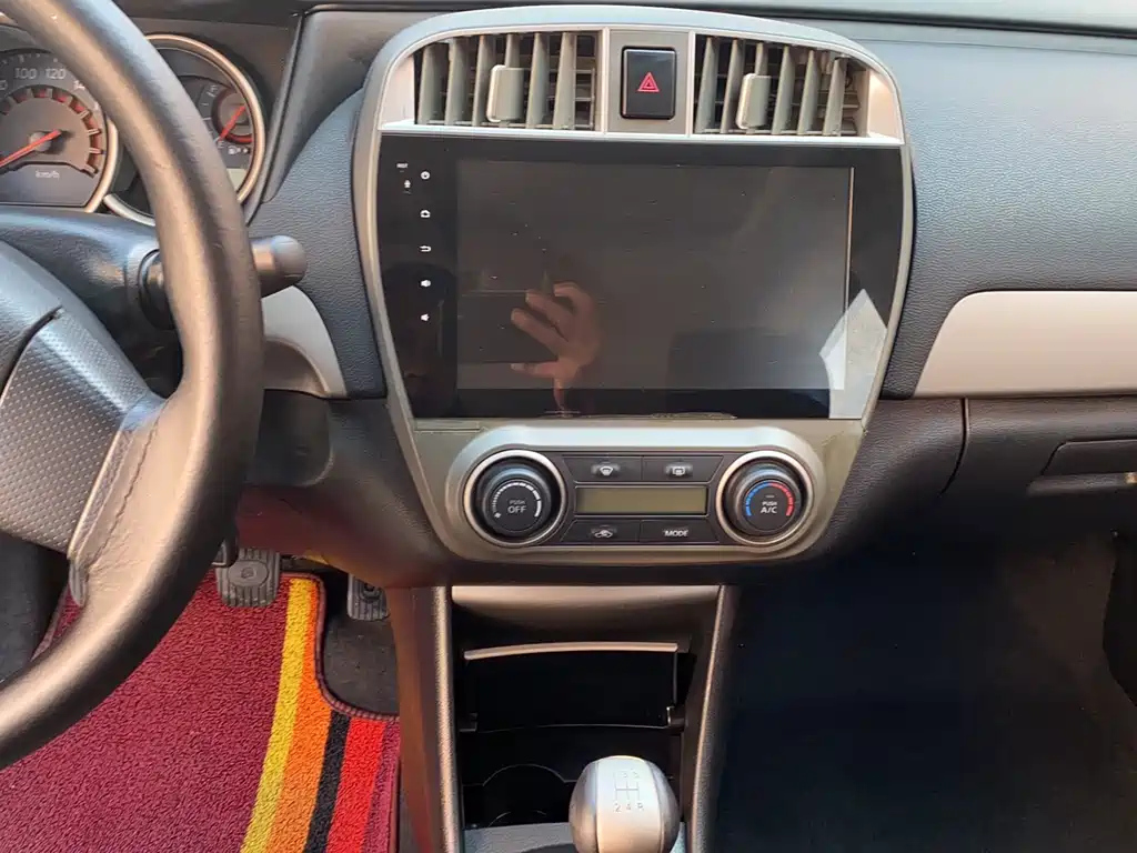 NISSAN SYLPHY 2018