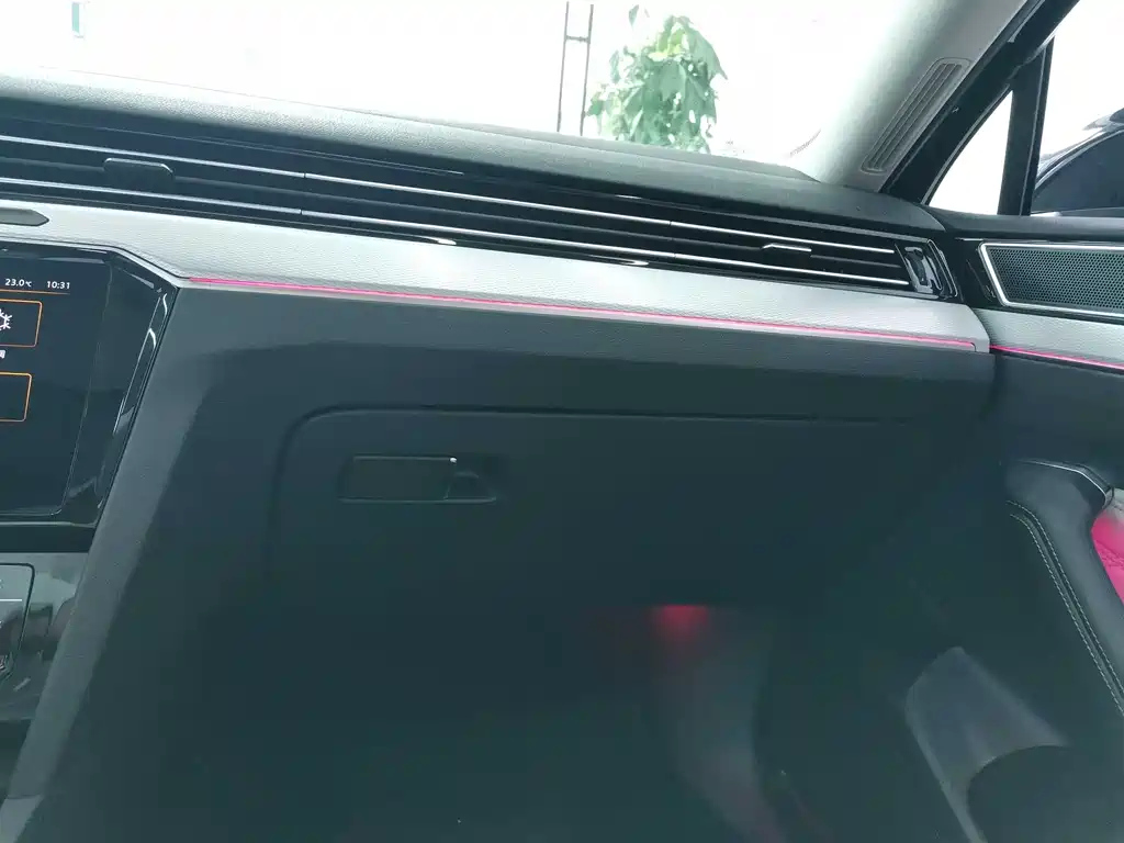 VOLKSWAGEN MAGOTAN 2024