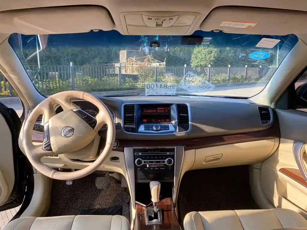 NISSAN TEANA 2009