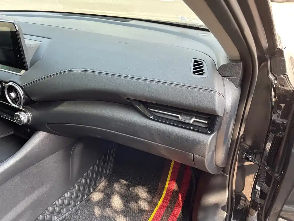 NISSAN SYLPHY 2021
