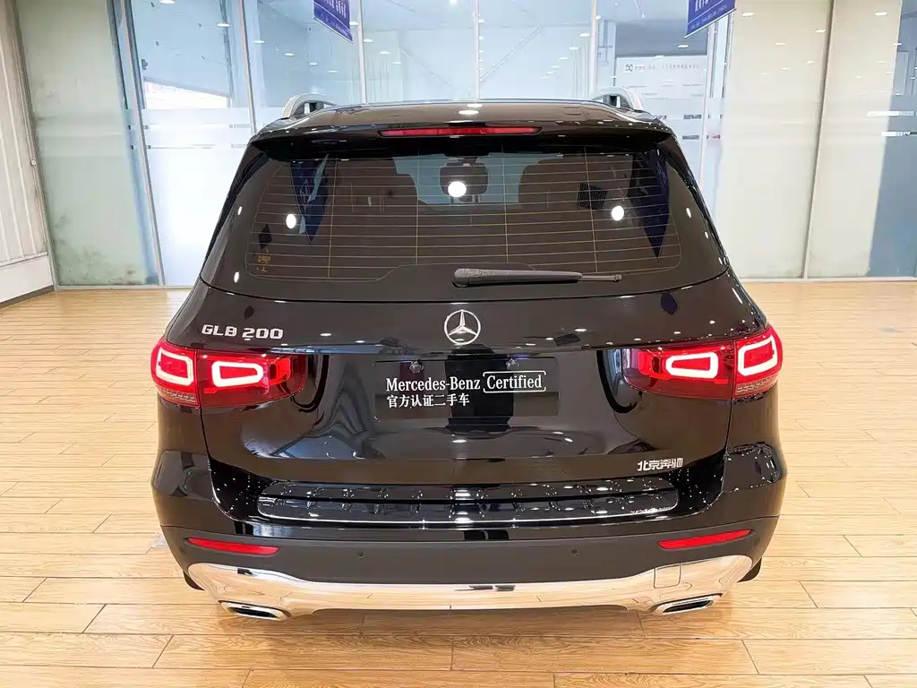 MERCEDES BENZ GLB 2021