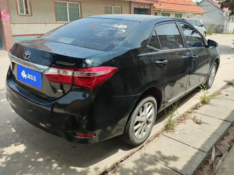 TOYOTA COROLLA 2015