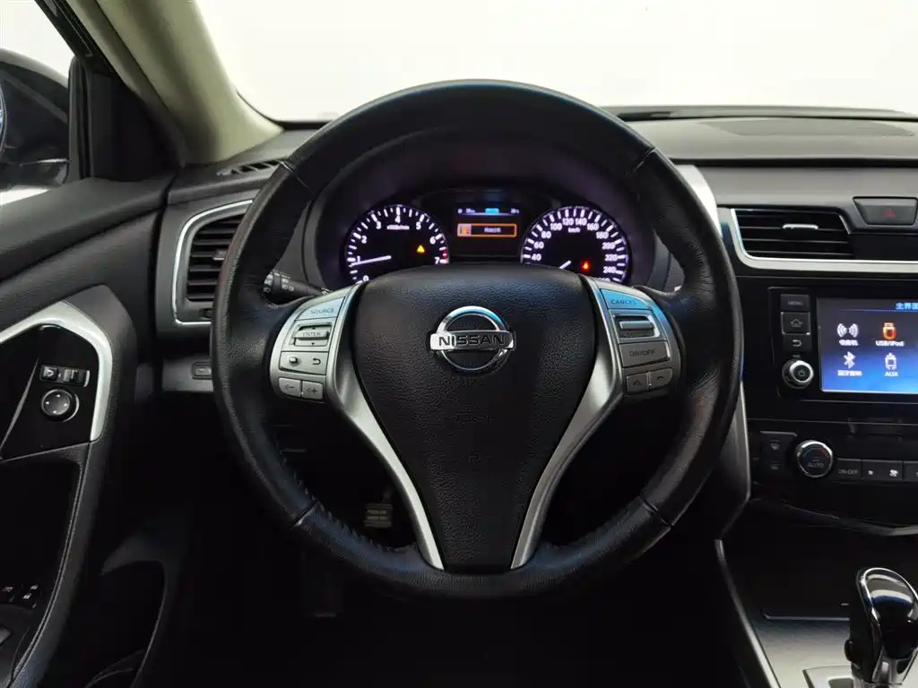 NISSAN TEANA 2018