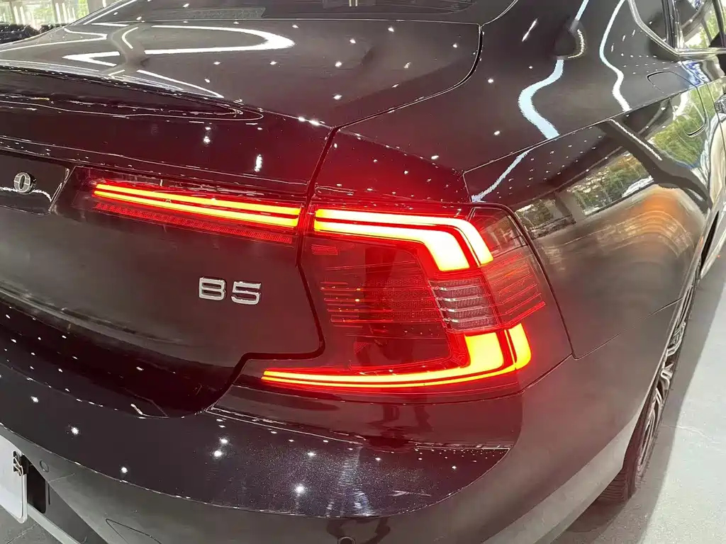 VOLVO S90 2021
