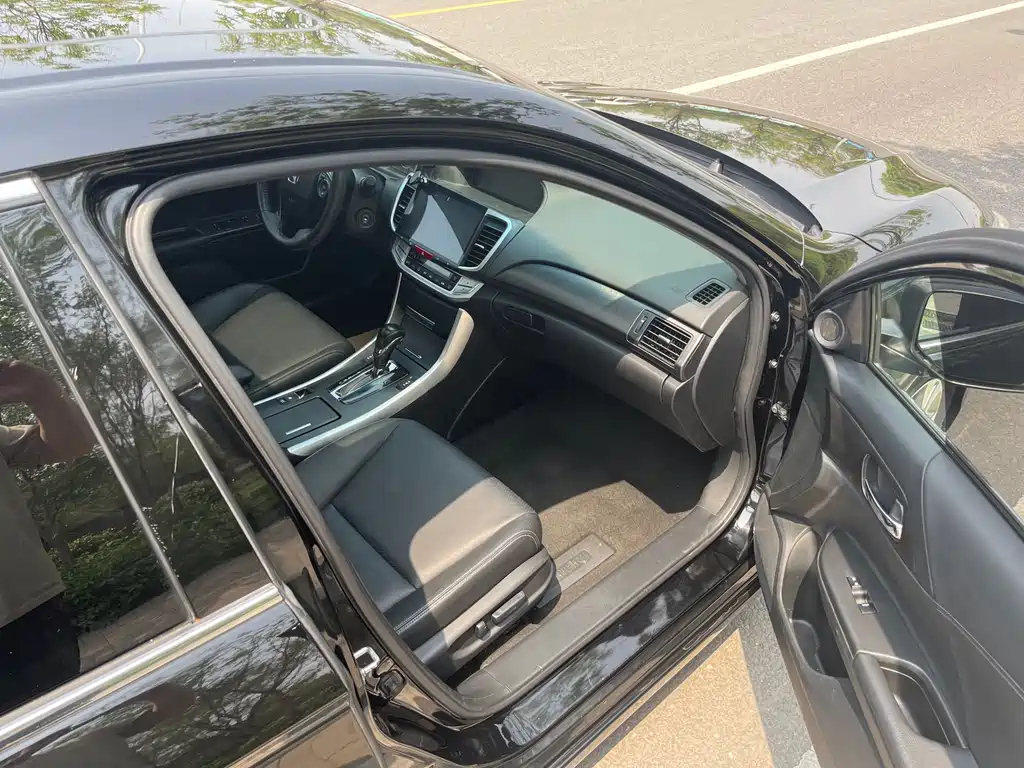 HONDA ACCORD 2015