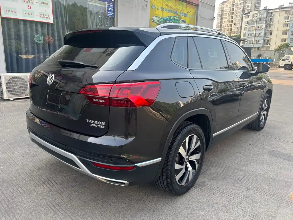 VOLKSWAGEN TAYRON 2020