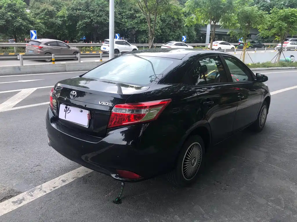 TOYOTA VIOS 2015