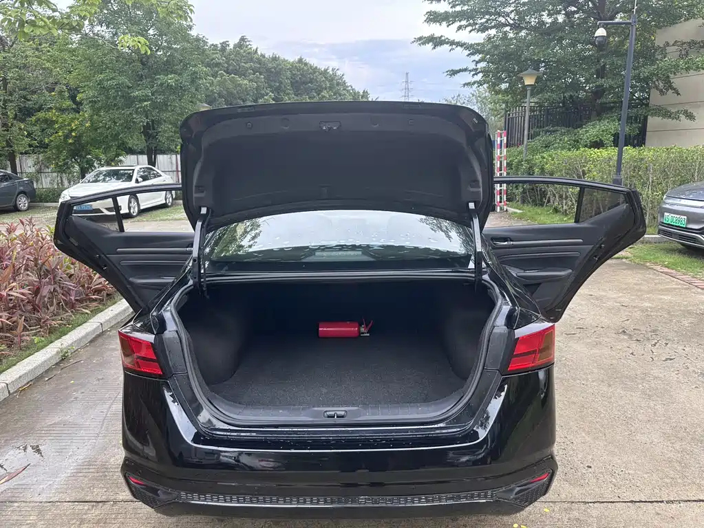 NISSAN TEANA 2019