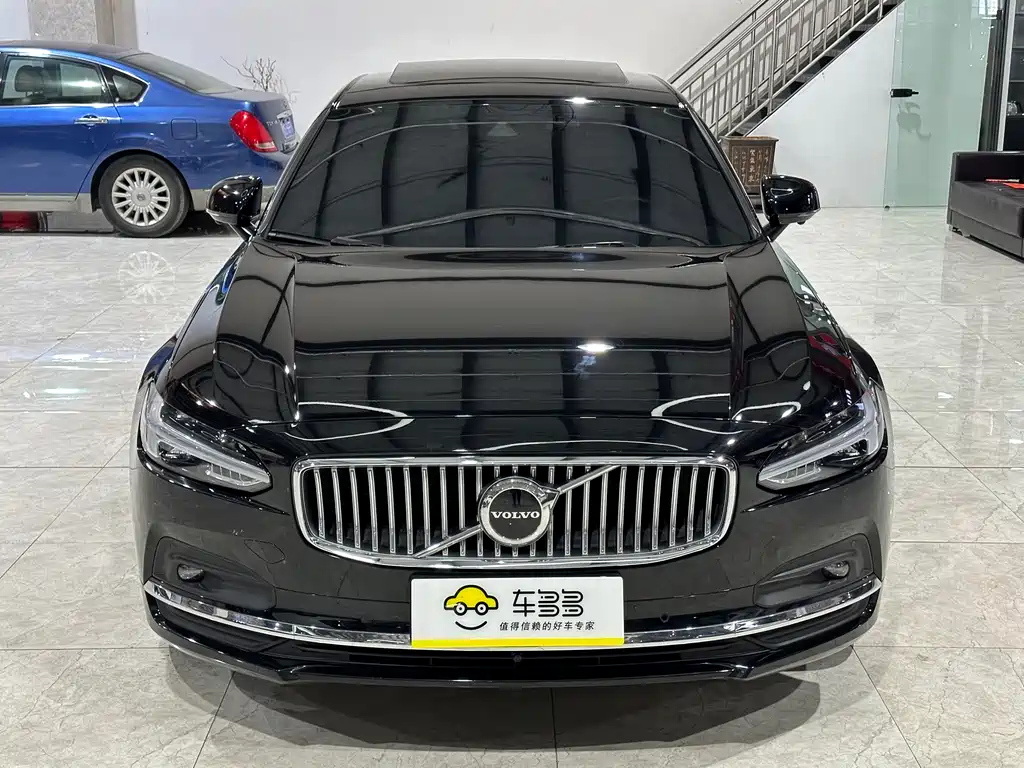 VOLVO S90 2021