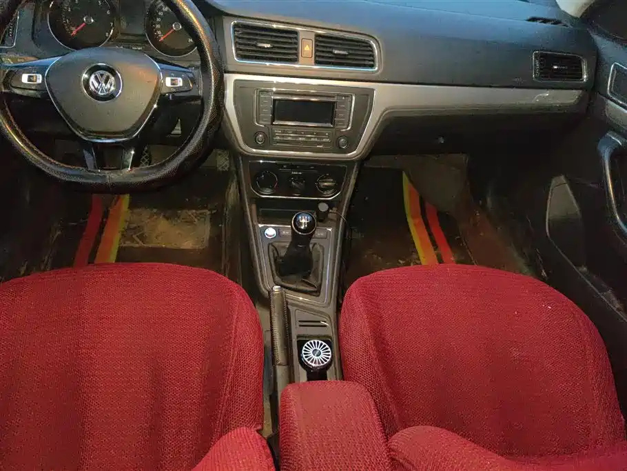 VOLKSWAGEN LAVIDA 2017