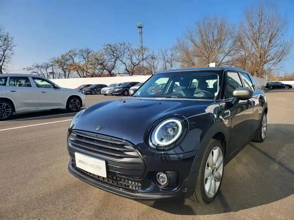 MINI CLUBMAN 2022
