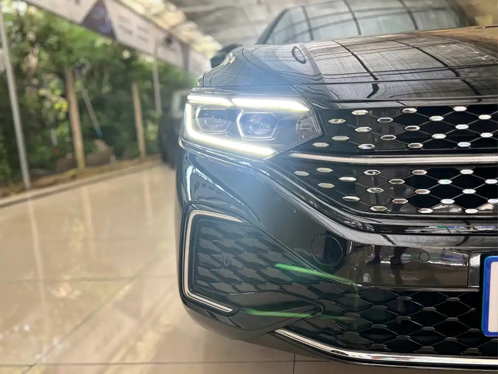 VOLKSWAGEN PASSAT 2022