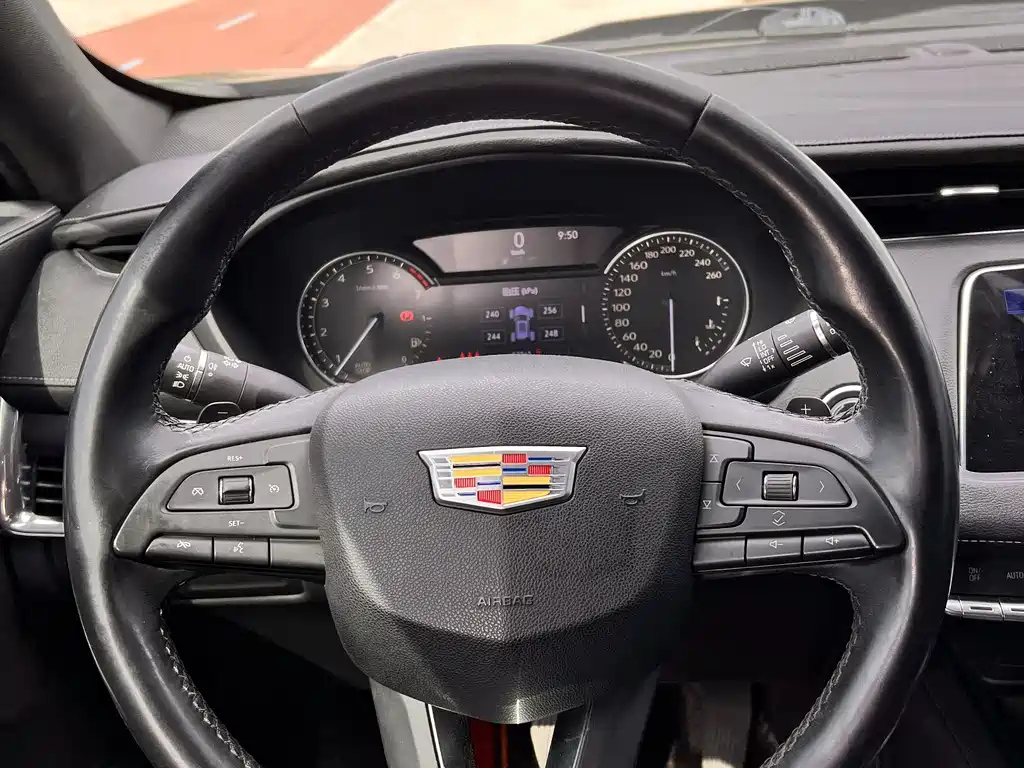CADILLAC XT4 2020