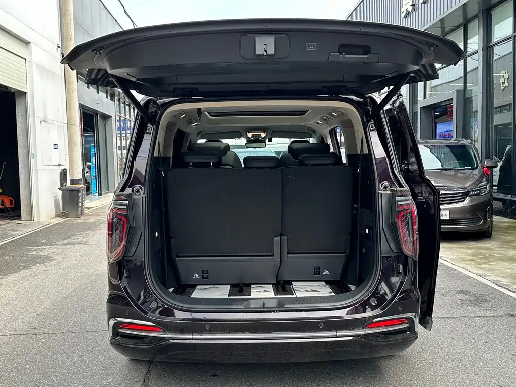 HONGQI HQ9 2023