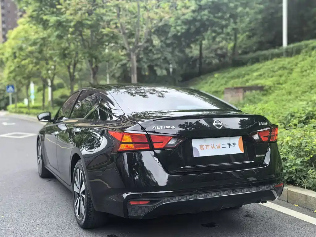 NISSAN TEANA 2021