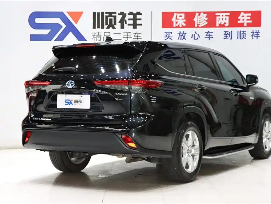 TOYOTA HIGHLANDER 2023