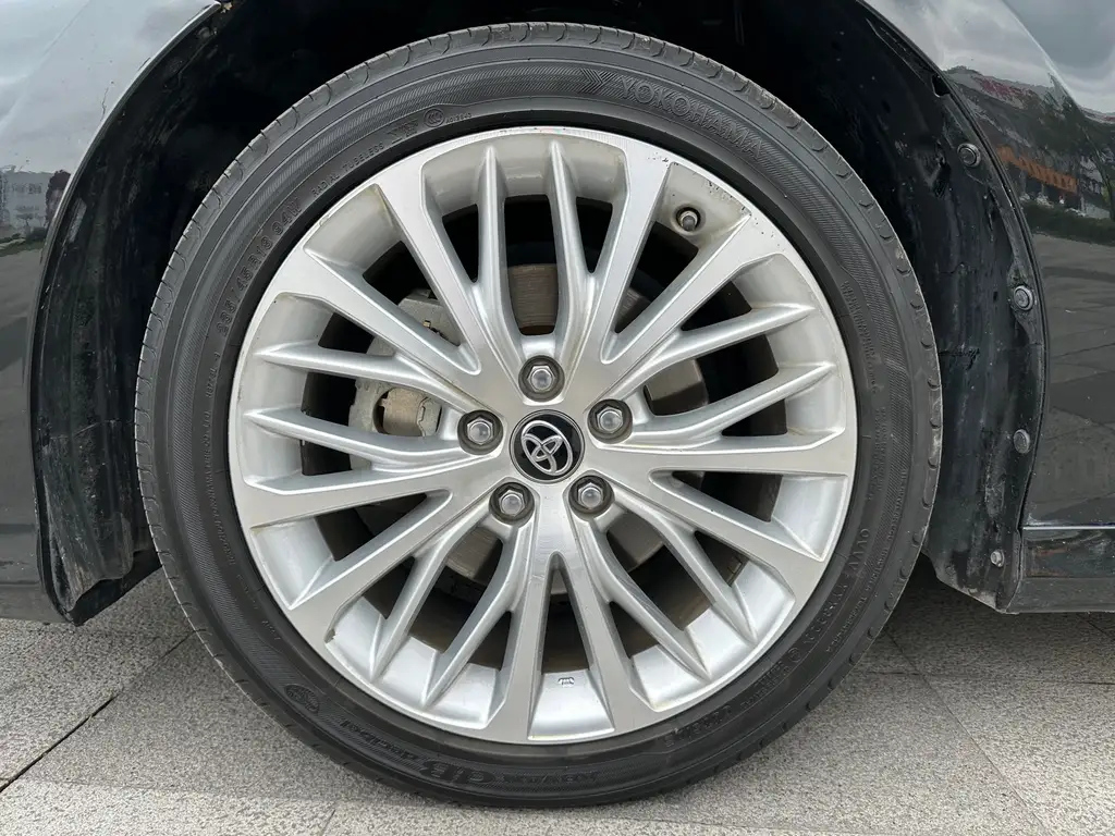 TOYOTA CAMRY 2020