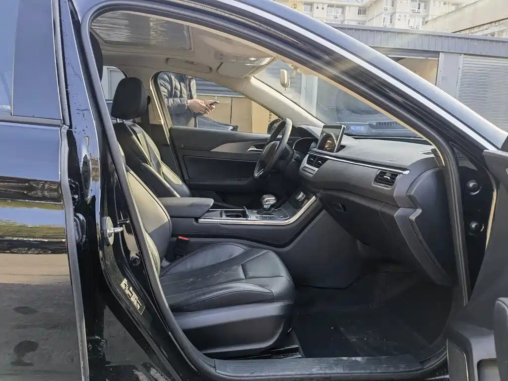 HONGQI H5 2022