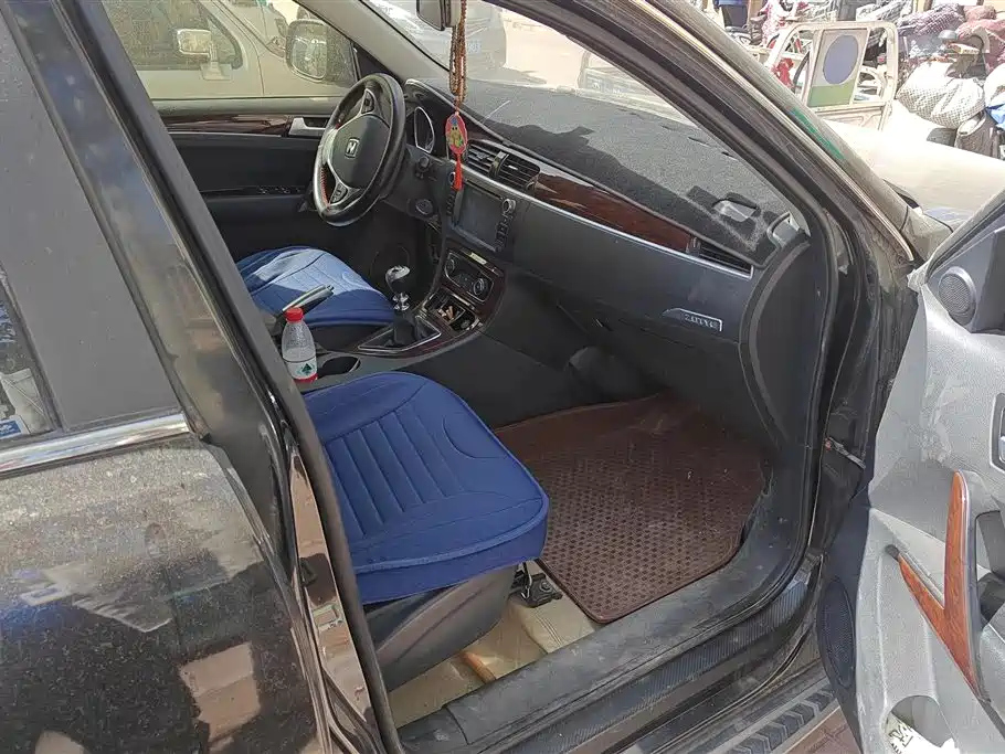 ZOTYE T600 2015