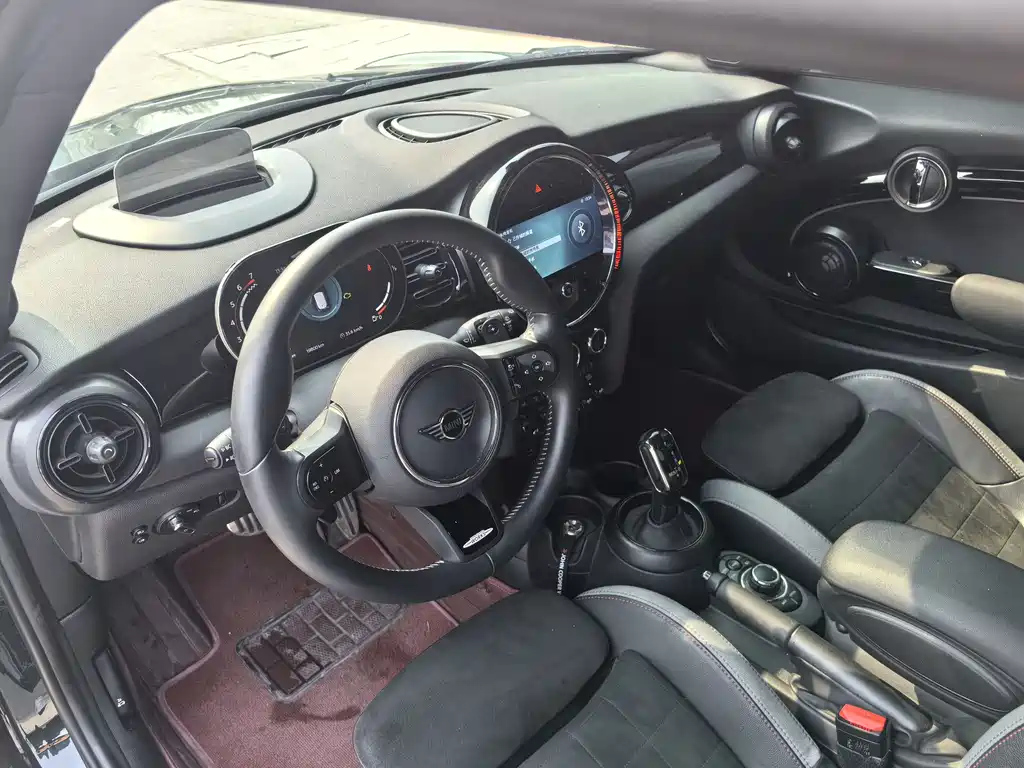 MINI JCW 2021