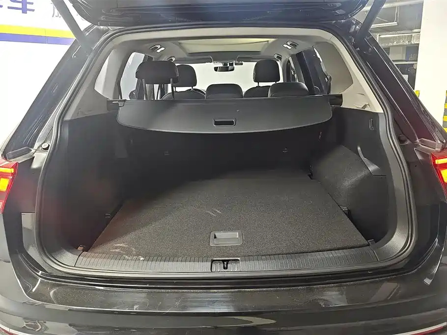 VOLKSWAGEN TIGUAN L 2020