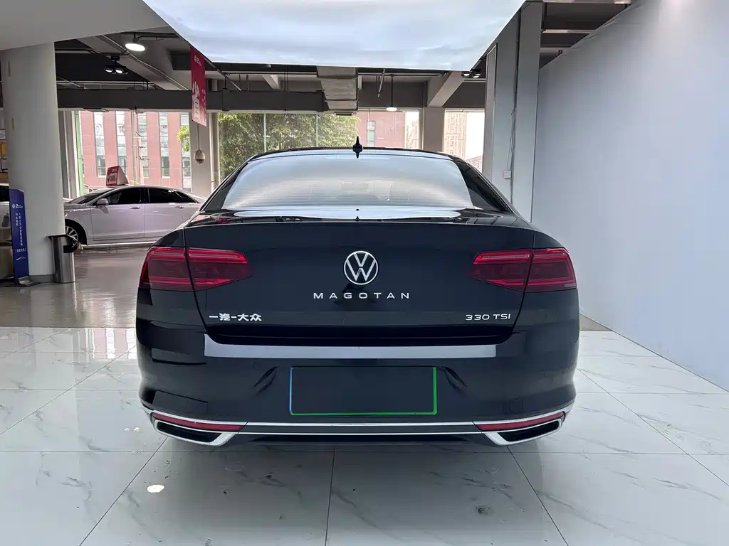 VOLKSWAGEN MAGOTAN 2020