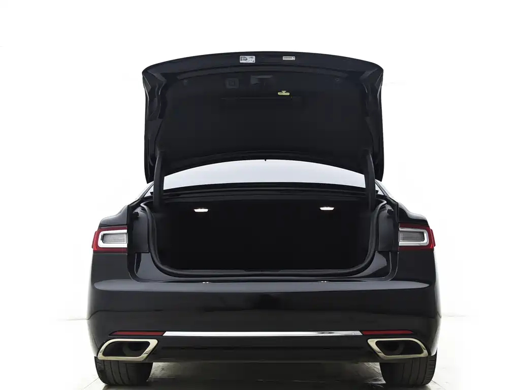LINCOLN CONTINENTAL 2021