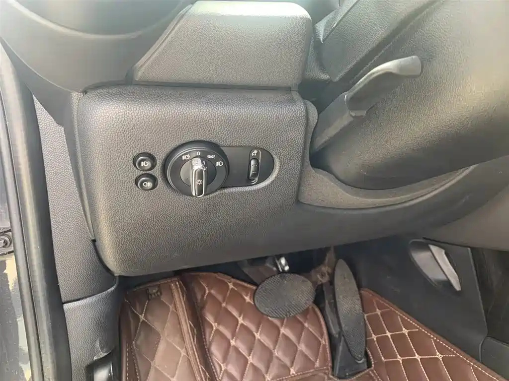 MINI OTHER 2015
