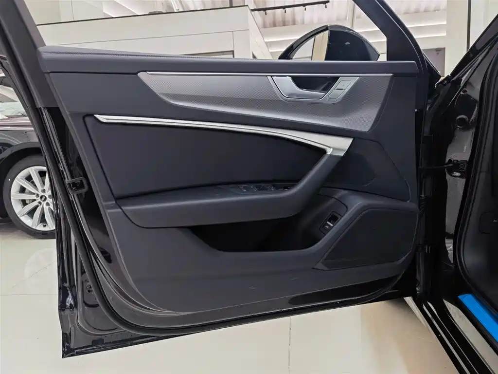 AUDI A6L 2024