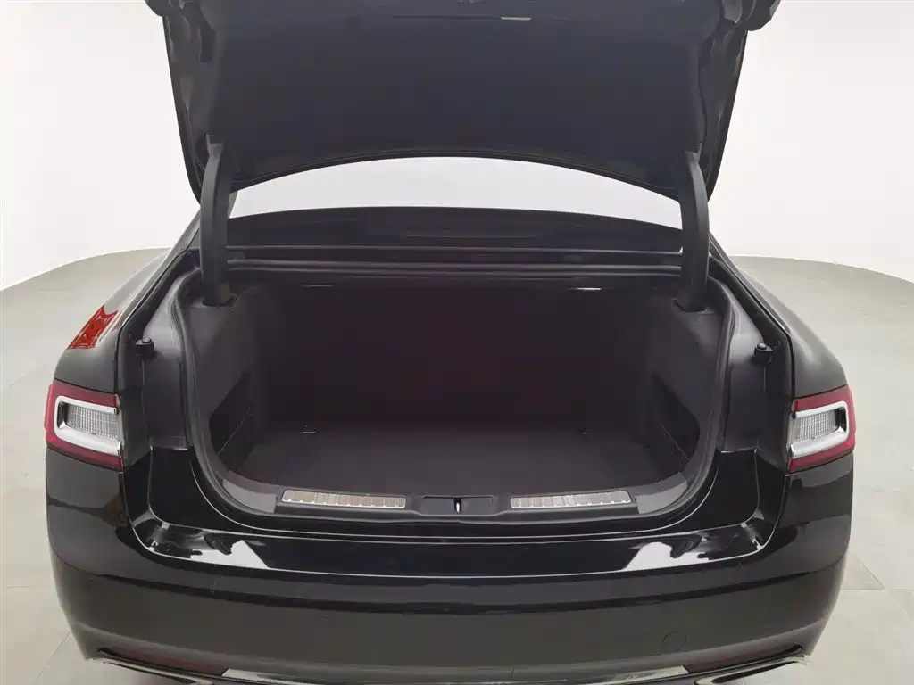LINCOLN CONTINENTAL 2018