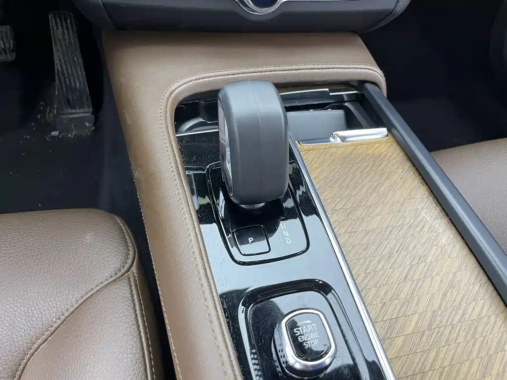 VOLVO S90 2022