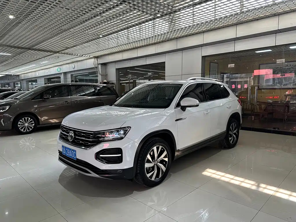 VOLKSWAGEN TAYRON 2021