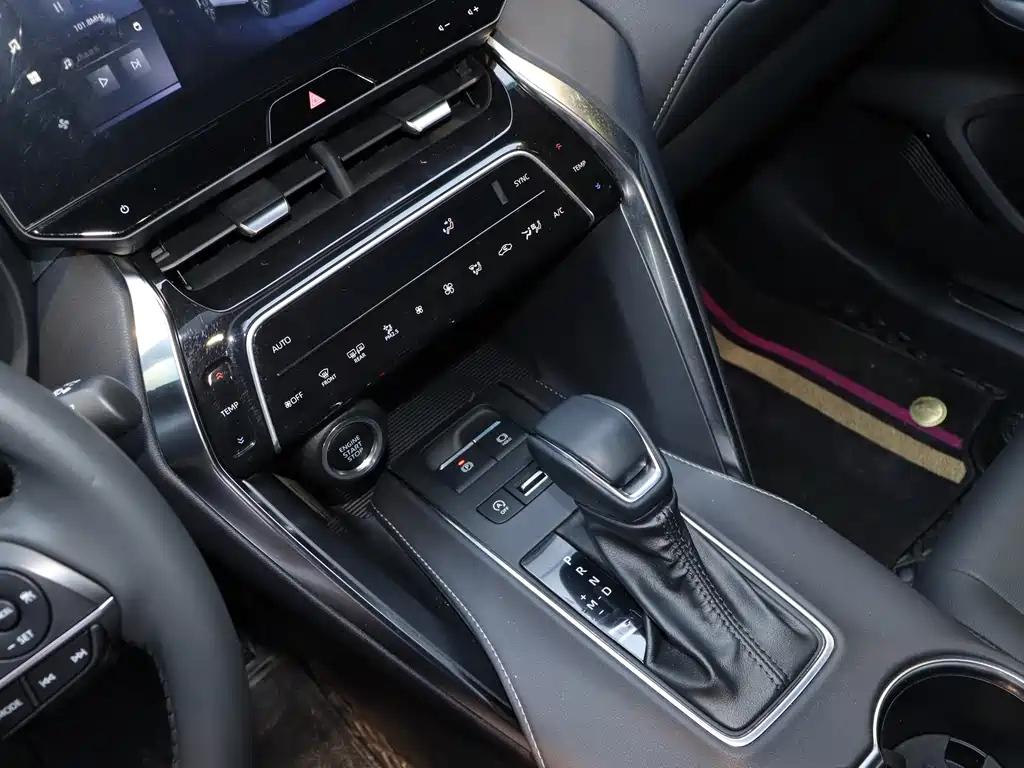 TOYOTA VENZA 2023