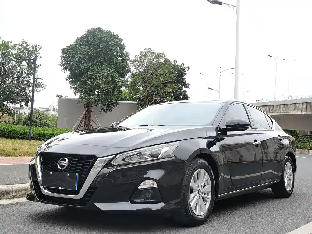 NISSAN TEANA 2019