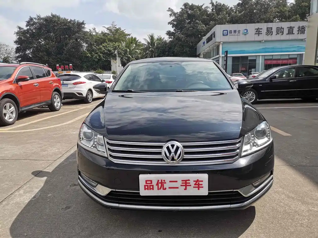 VOLKSWAGEN MAGOTAN 2015