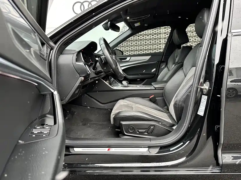 AUDI A6L 2022